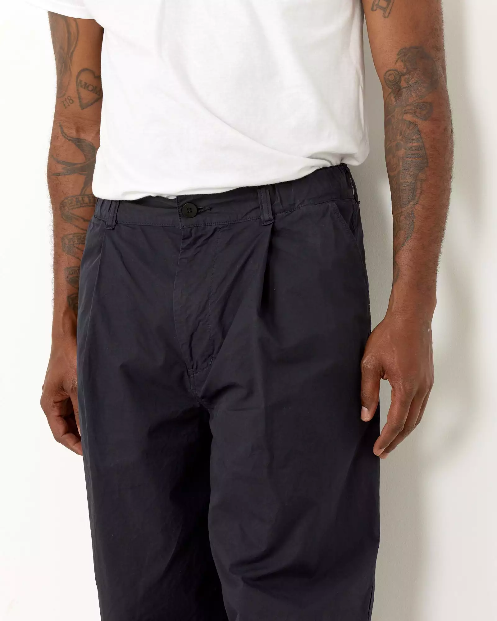 Deep Tuck Pant in Ink Black