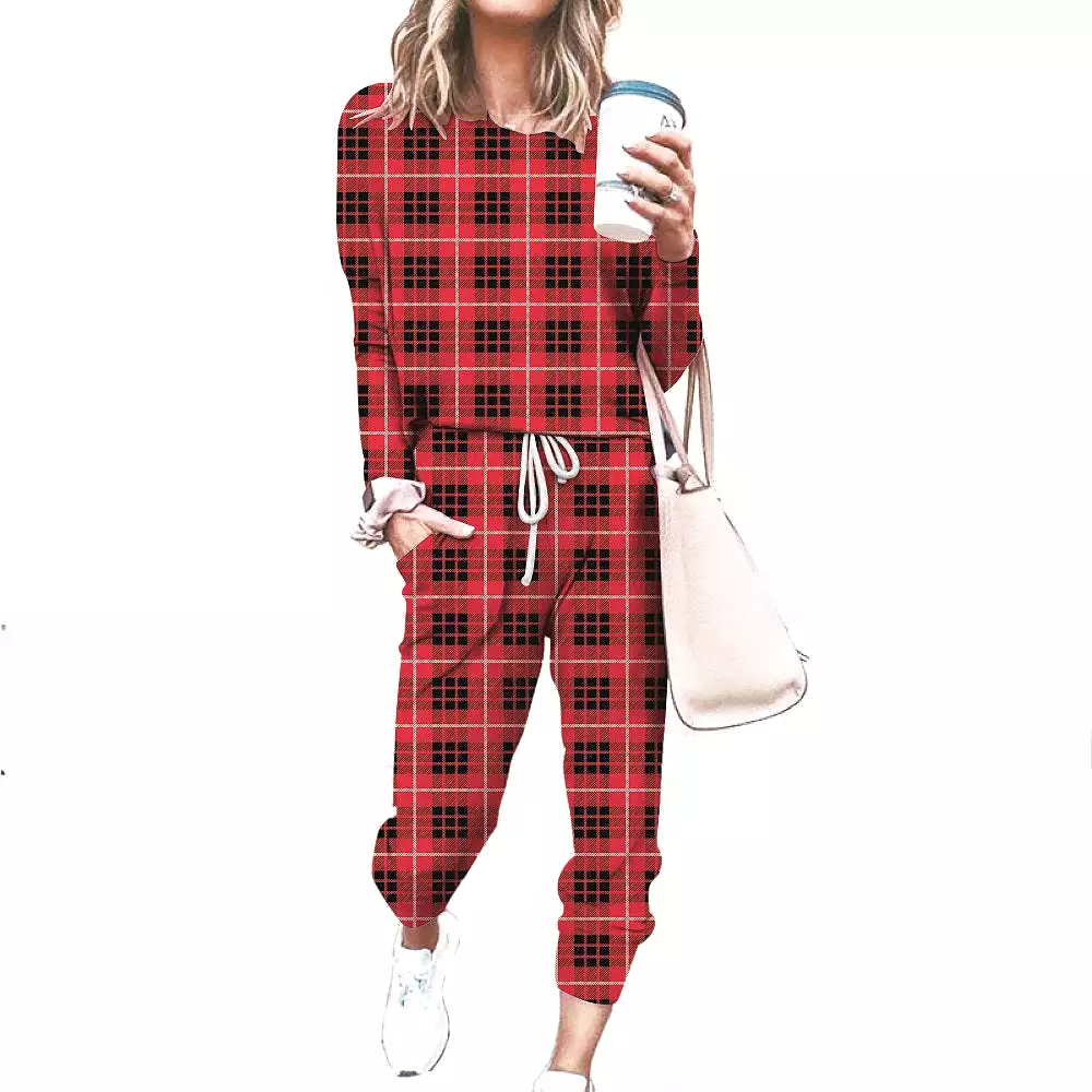 Haute Edition Women's Cozy Christmas Print 2-Piece Jogger Pajama Set