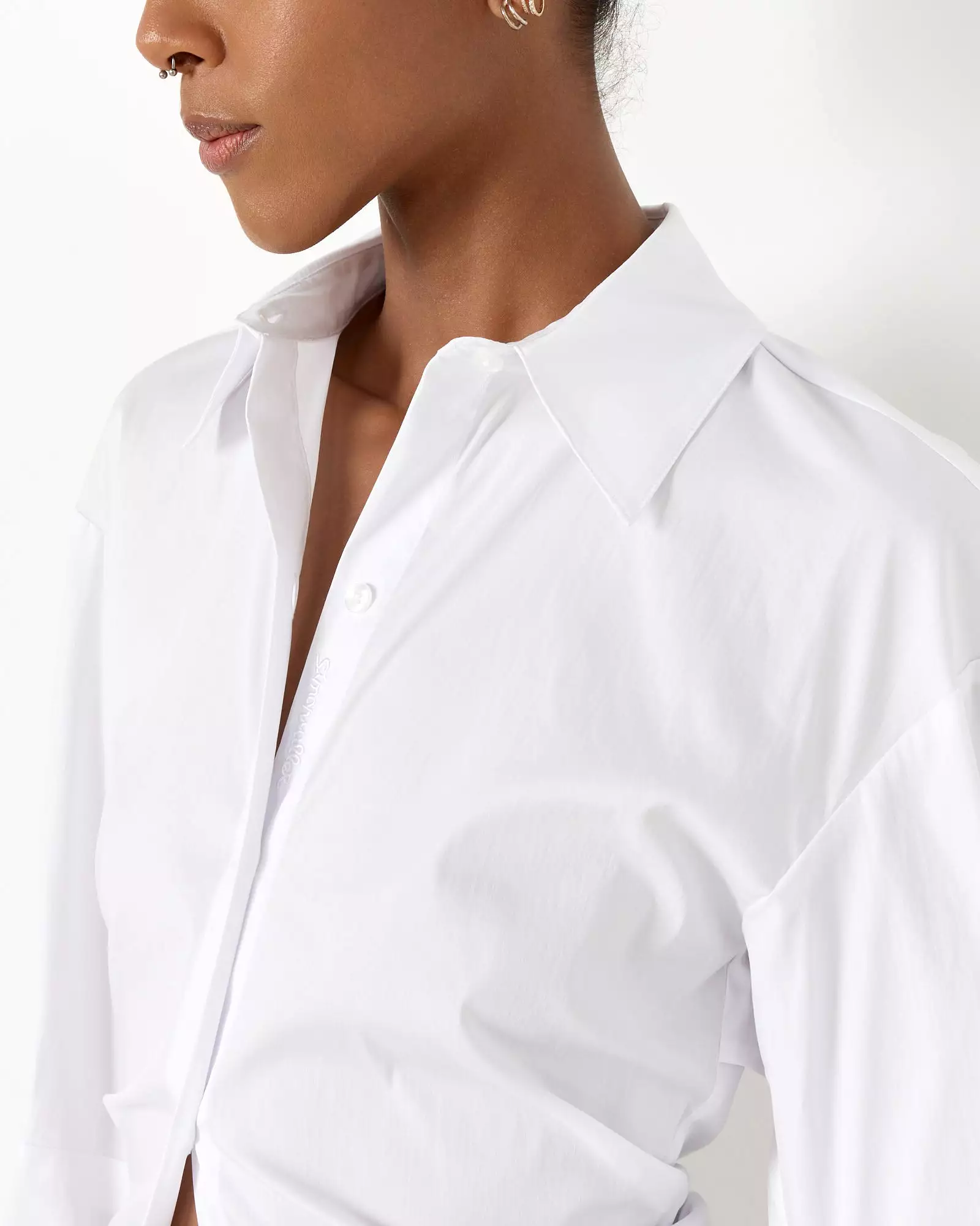 Loch Poplin Button Up Shirt in Macadamia