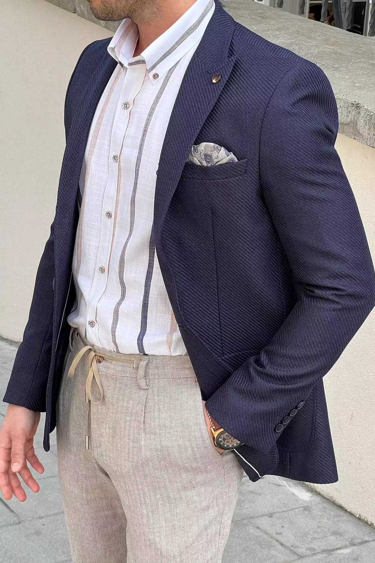 Slim-fit Self-Patterned Navy blue Blazer