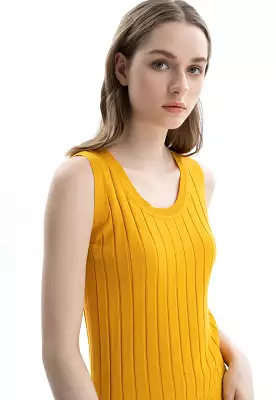 Solid Top with Scoop Neck